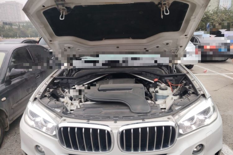 Used BMW X5 2018 xDrive28i Engine Bay