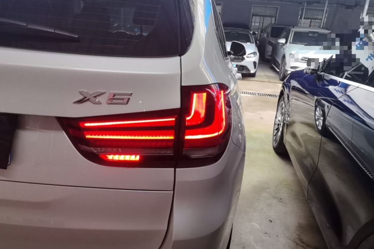 Used BMW X5 2018 xDrive28i Exterior 1