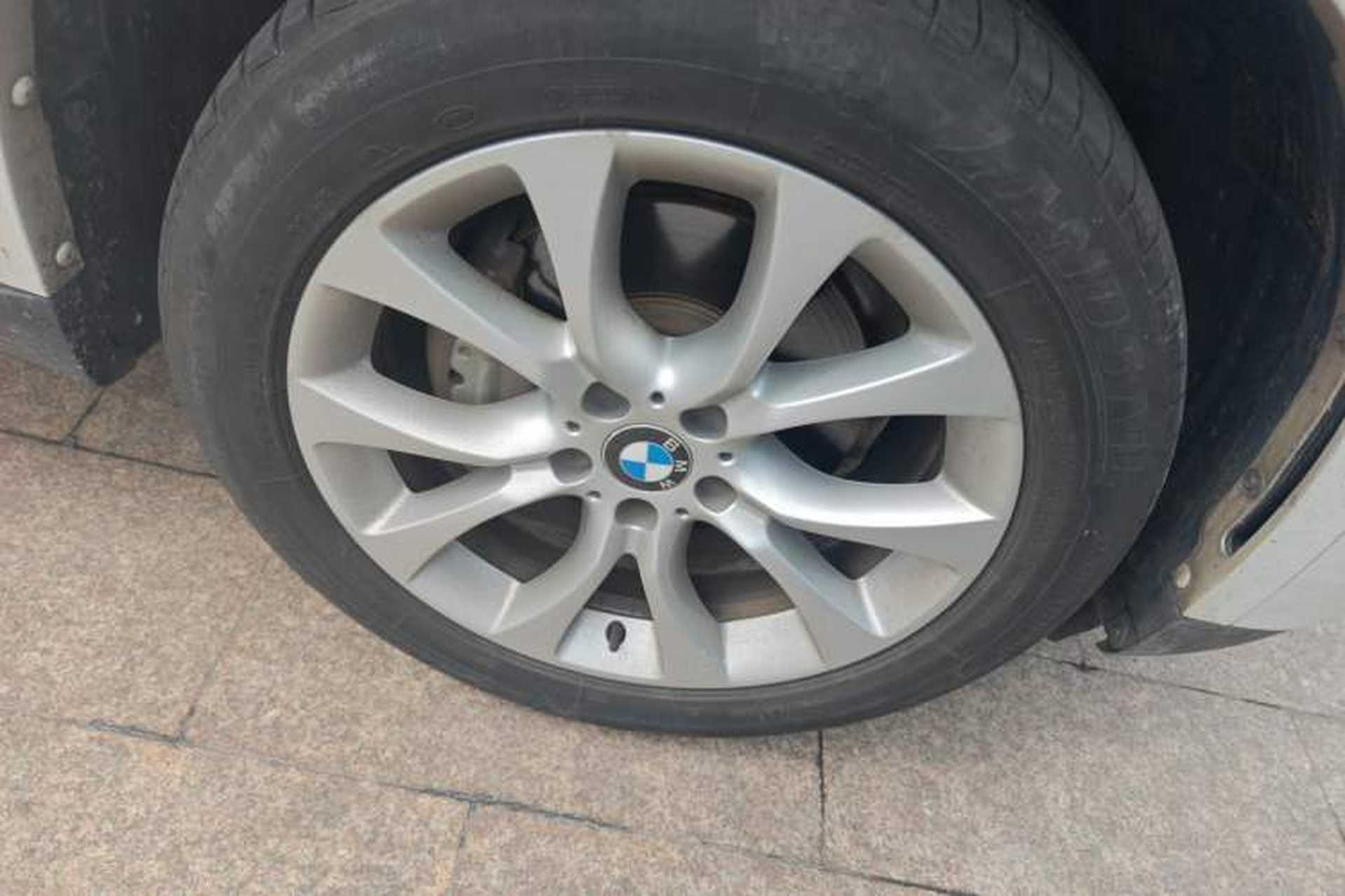 Used BMW X5 2018 xDrive28i Exterior 1