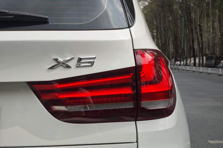 Used BMW X5 2018 xDrive35i Base Model Middle East Exterior 10