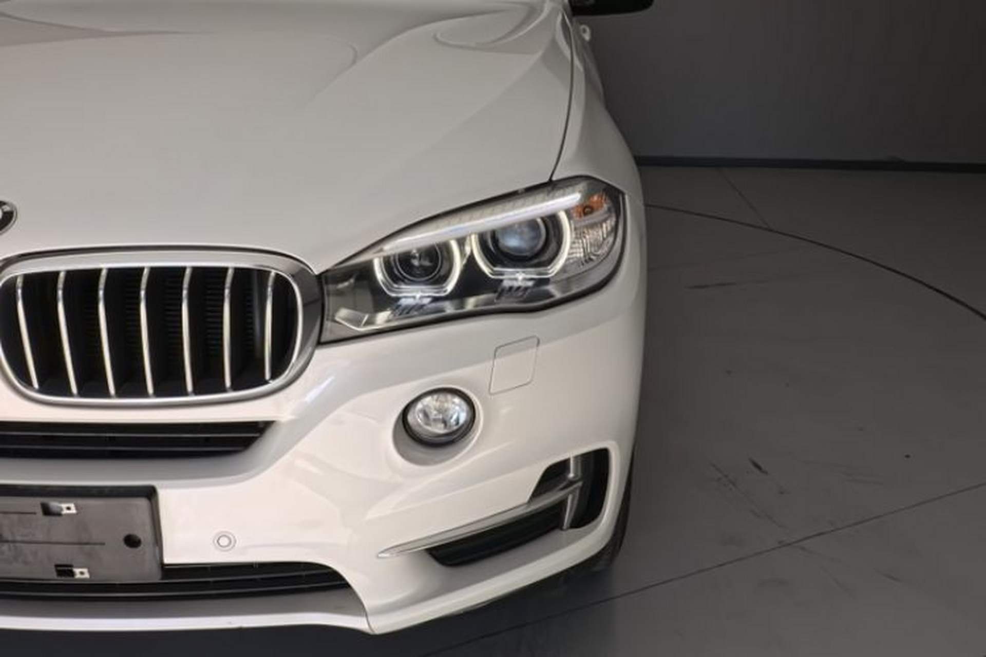 Used BMW X5 2018 xDrive28i Exterior 2