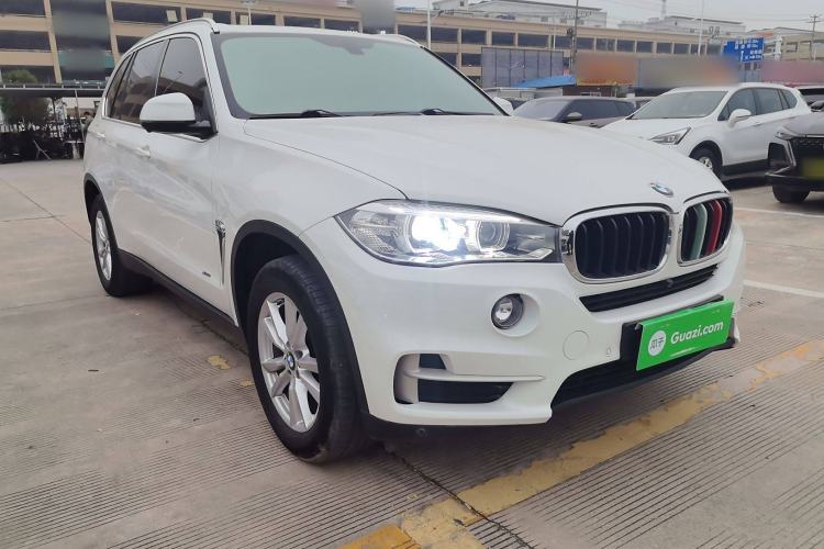 Used BMW X5 2018 xDrive35i Standard Model Small Screen Fabric Middle East Exterior 2