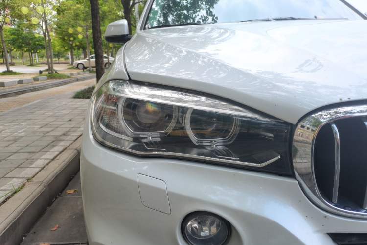 Used BMW X5 2018 xDrive28i Exterior 3