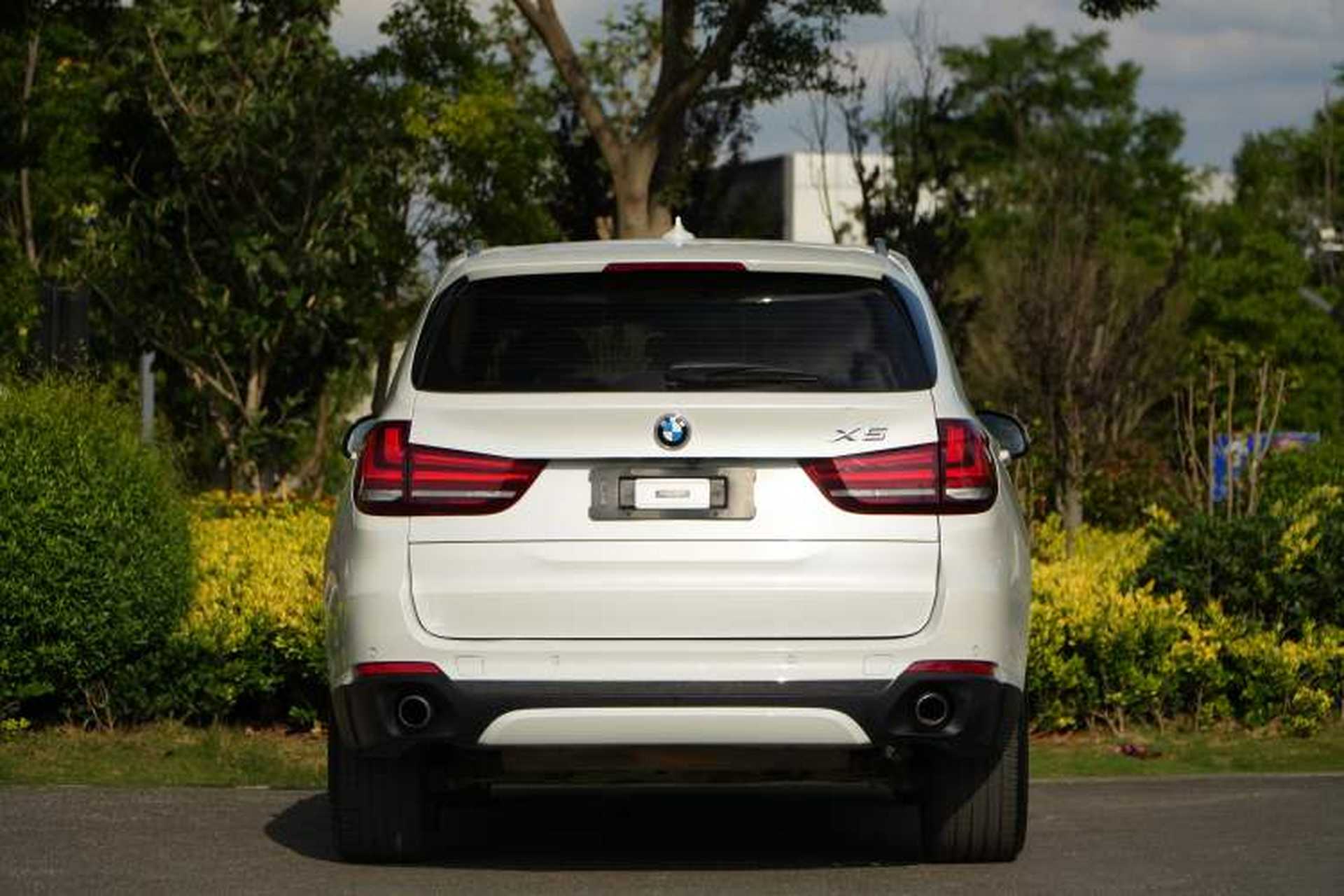 Used BMW X5 2018 xDrive28i Exterior 4