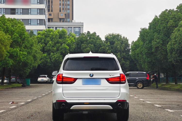 Used BMW X5 2018 xDrive28i Exterior 5