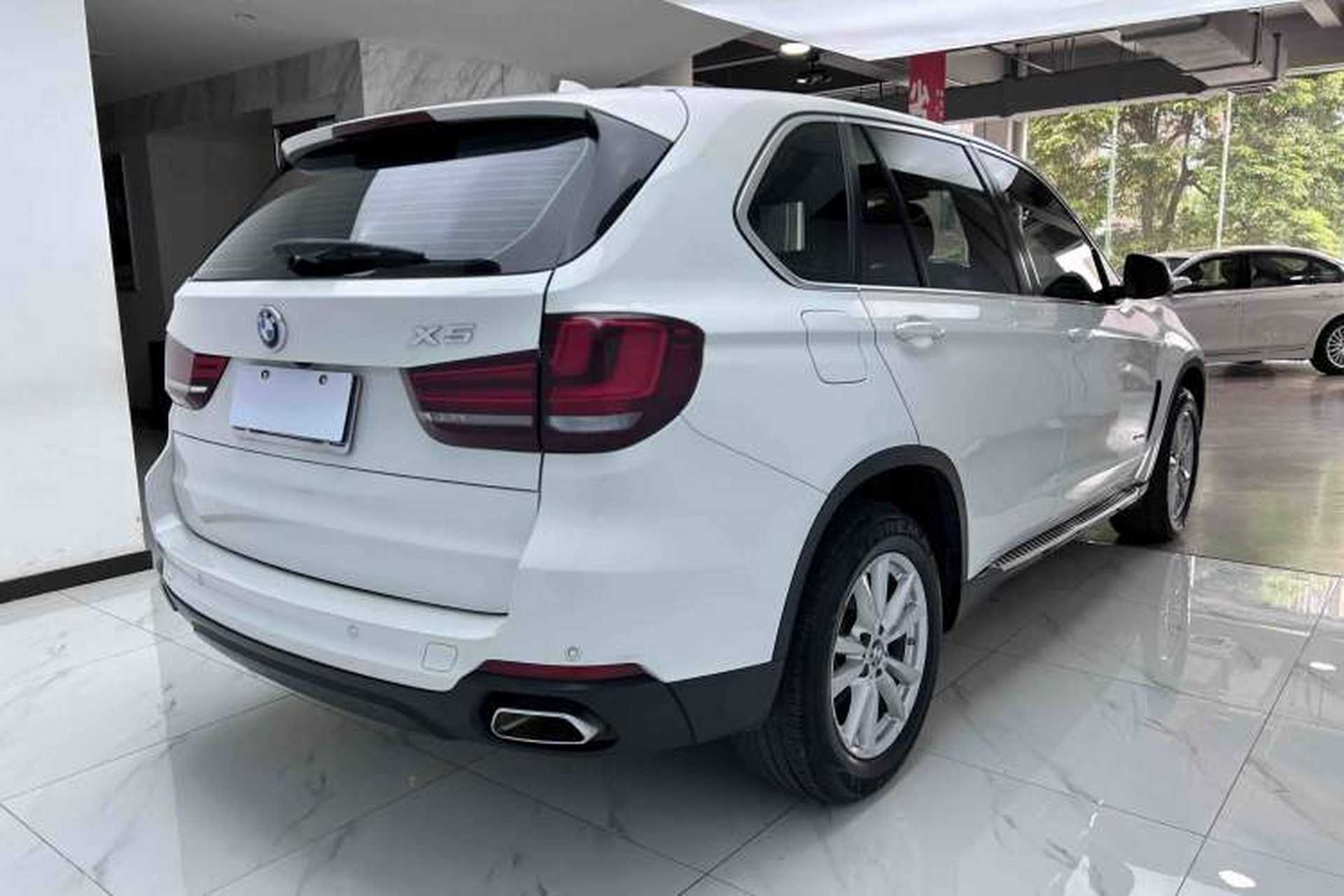 Used BMW X5 2018 xDrive35i Base Model Middle East Exterior 6