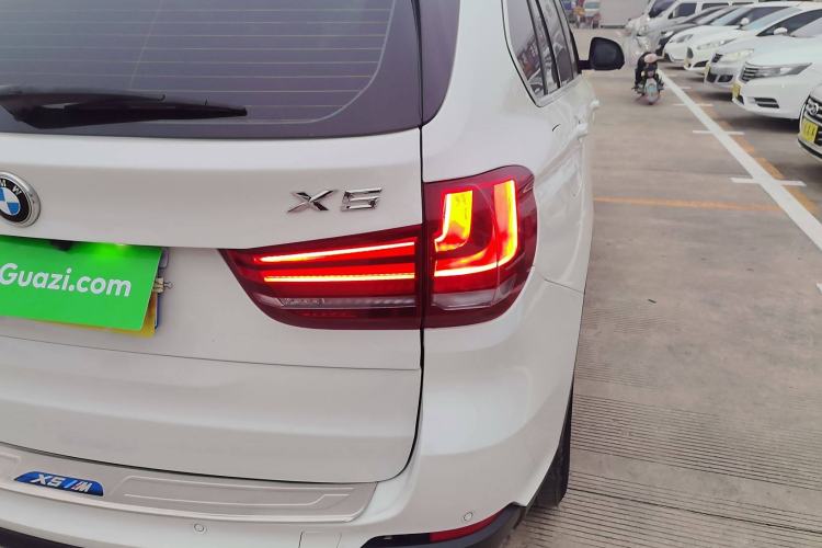 Used BMW X5 2018 xDrive35i Standard Model Small Screen Fabric Middle East Exterior 6