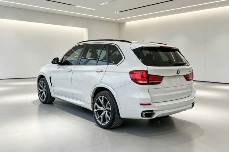 Used BMW X5 2018 xDrive35i Base Model Middle East Exterior 7