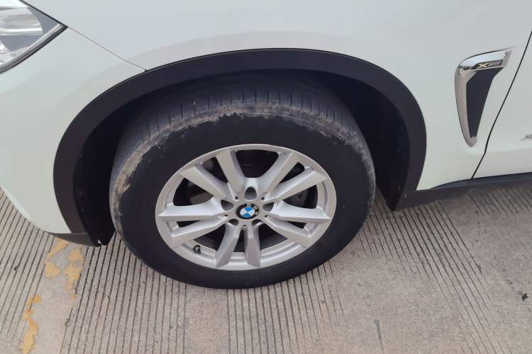 Used BMW X5 2018 xDrive35i Standard Model Small Screen Fabric Middle East Exterior 7