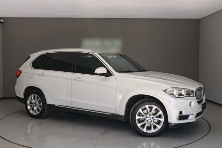 Used BMW X5 2018 xDrive28i Exterior 8
