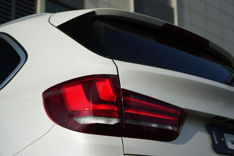 Used BMW X5 2018 xDrive28i Exterior 8