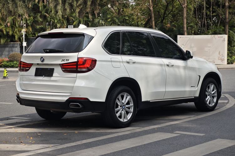 Used BMW X5 2018 xDrive35i Base Model Middle East Exterior 8