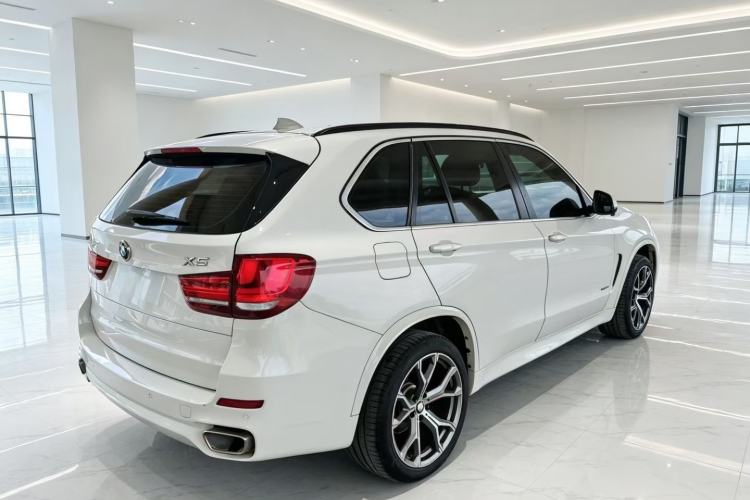Used BMW X5 2018 xDrive35i Base Model Middle East Exterior 9