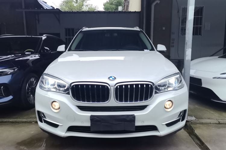 Used BMW X5 2018 xDrive28i Front