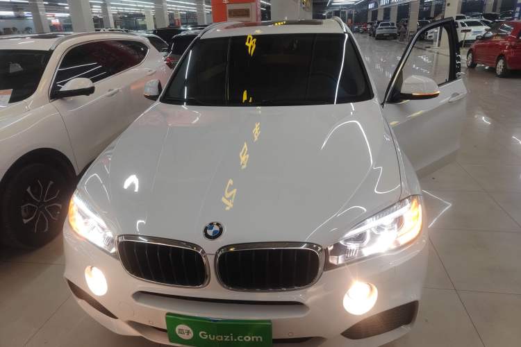 Used BMW X5 2018 xDrive35i Standard Model Small Screen Fabric Middle East Front