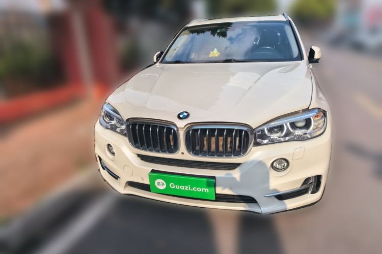 Used BMW X5 2018 xDrive28i Front