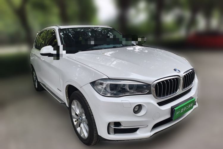 Used BMW X5 2018 xDrive28i Front Right 45 Deg
