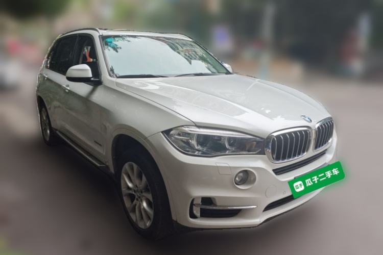 Used BMW X5 2018 xDrive28i Front Right 45 Deg