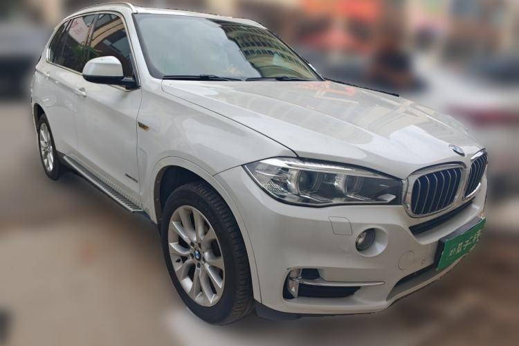 Used BMW X5 2018 xDrive28i Front Right 45 Deg