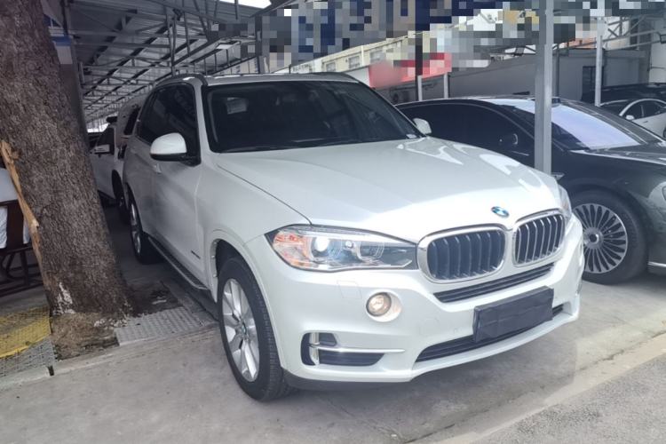 Used BMW X5 2018 xDrive28i Front Right 45 Deg