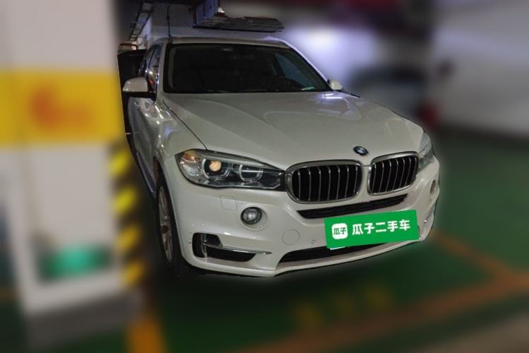 Used BMW X5 2018 xDrive28i Front Right 45 Deg