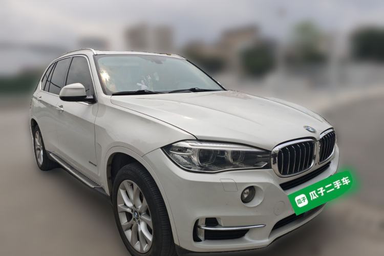 Used BMW X5 2018 xDrive28i Front Right 45 Deg