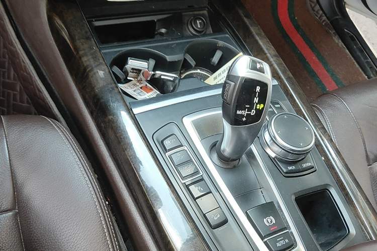 Used BMW X5 2018 xDrive28i Gear Lever