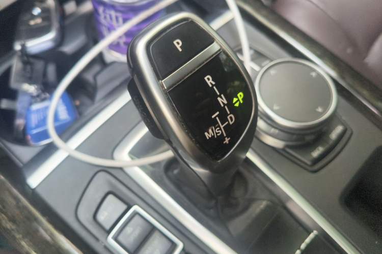 Used BMW X5 2018 xDrive35i M Sport Edition Gear Lever