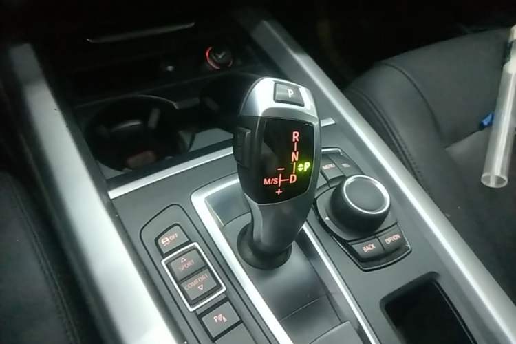 Used BMW X5 2018 xDrive35i Base Model Middle East Gear Lever