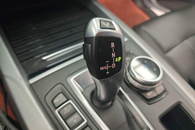 Used BMW X5  Gear Lever