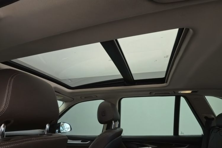 Used BMW X5 2018 xDrive28i Headliner
