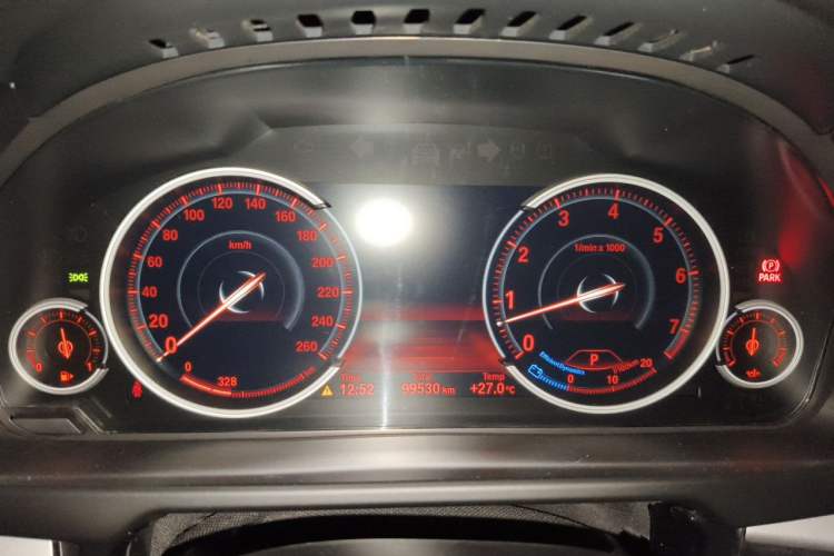 Used BMW X5 2018 xDrive35i Standard Model Small Screen Fabric Middle East Instrument Cluster