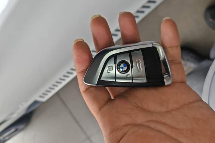 Used BMW X5 2018 xDrive35i Elegant Edition Interior 1