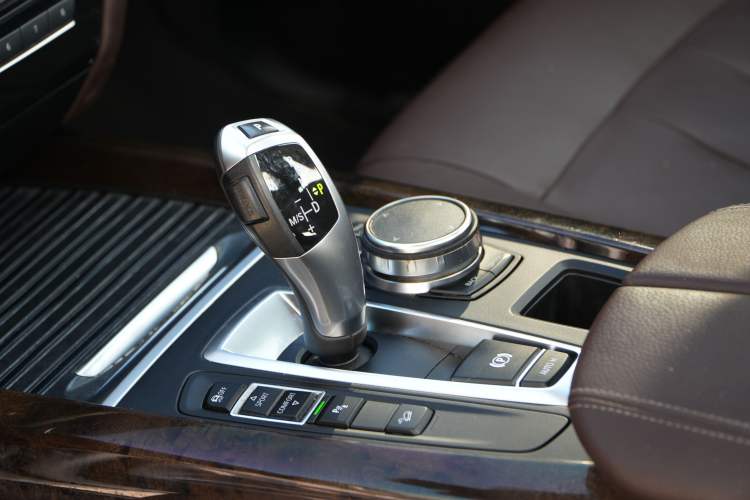 Used BMW X5 2018 xDrive28i Interior 6
