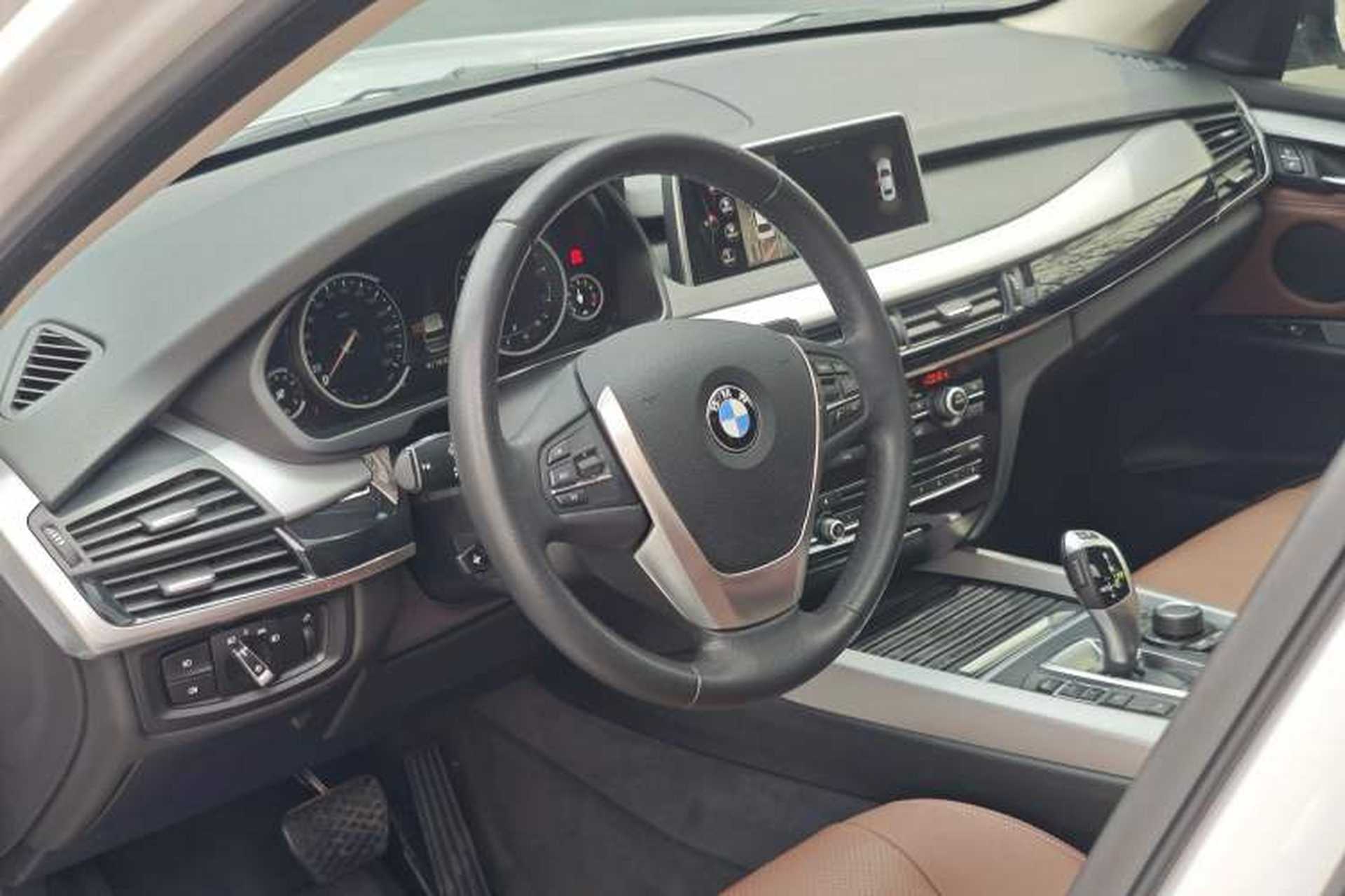 Used BMW X5 2018 xDrive35i Base Model Middle East Interior 9