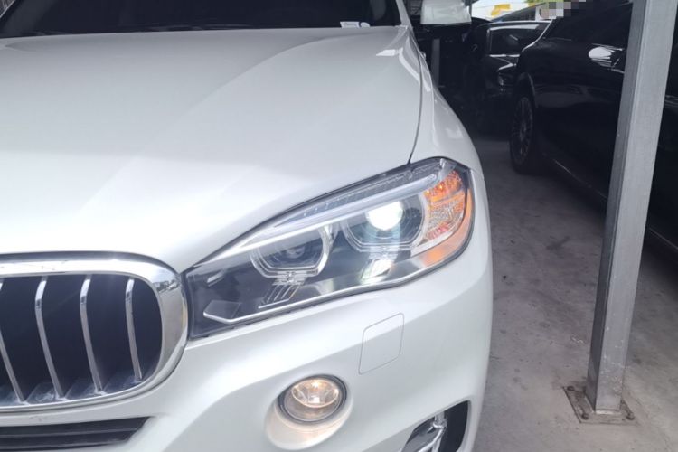 Used BMW X5 2018 xDrive28i Left Front Headlight
