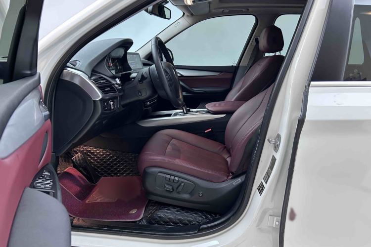 Used BMW X5 2018 xDrive35i Base Model Middle East Left Front Seat
