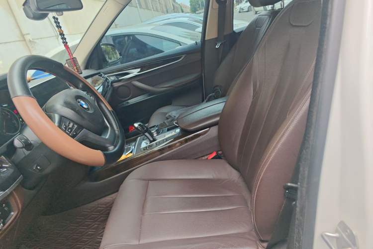 Used BMW X5 2018 xDrive28i Left Front Seat