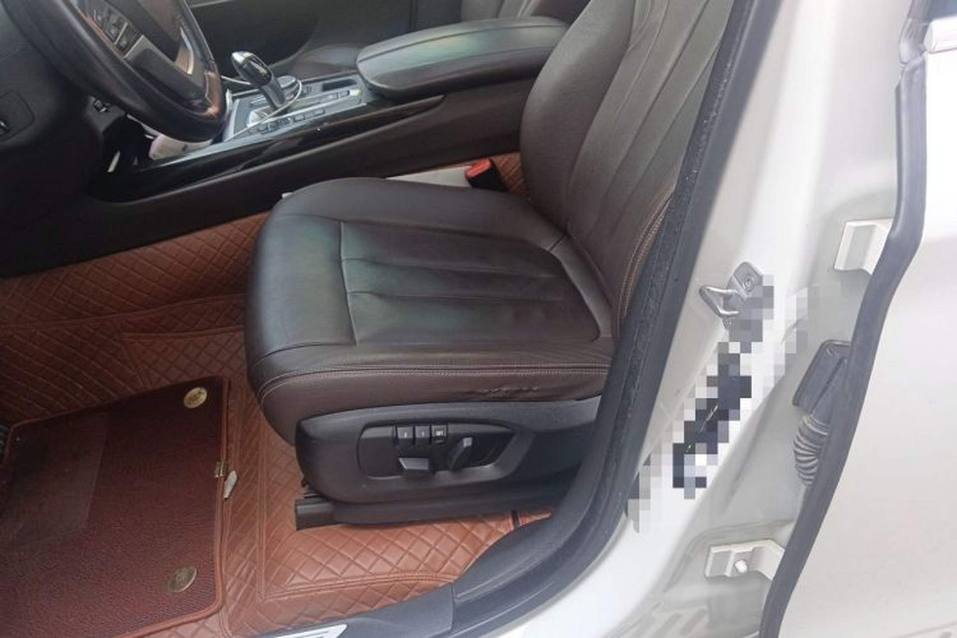 Used BMW X5 2018 xDrive28i Left Front Seat