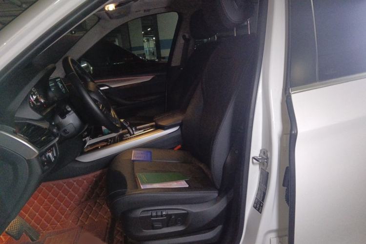 Used BMW X5  Left Front Seat