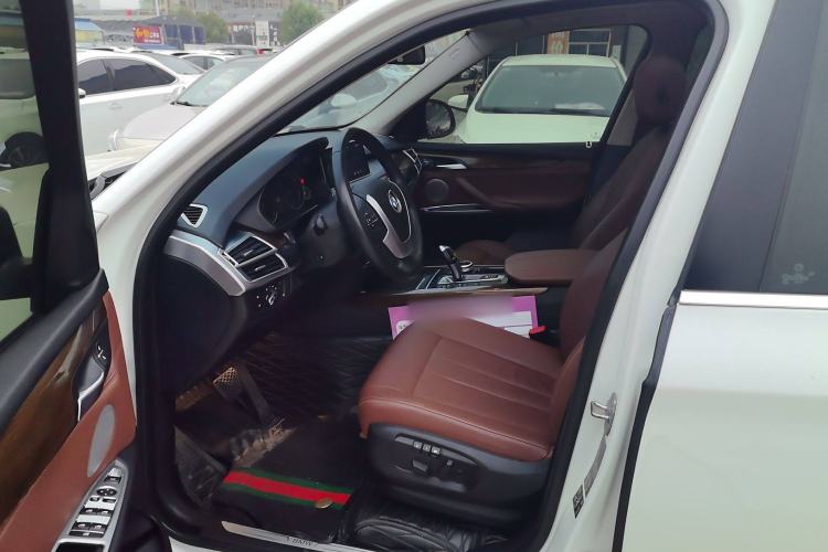 Used BMW X5 2018 xDrive35i Standard Model Small Screen Fabric Middle East Left Front Seat