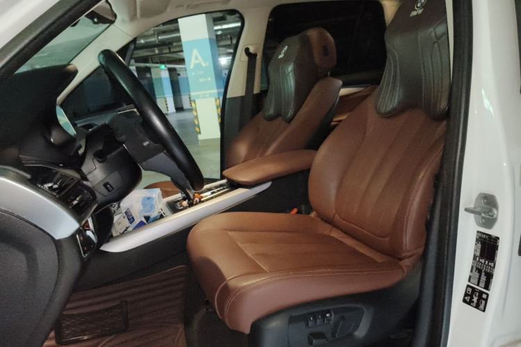 Used BMW X5 2018 xDrive35i Standard Model Small Screen Fabric Middle East Left Front Seat