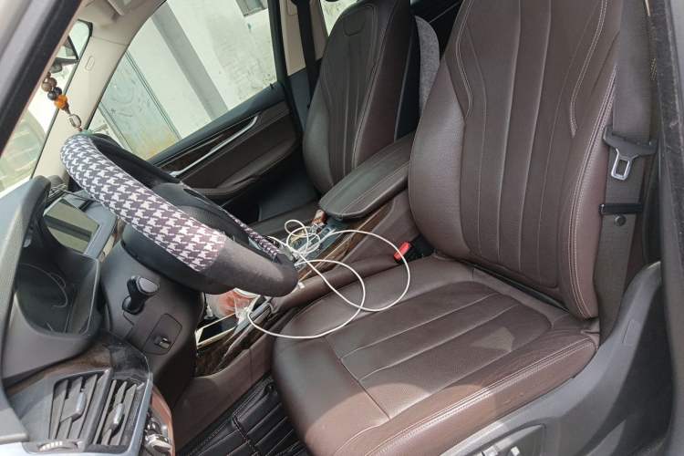 Used BMW X5 2018 xDrive28i Left Front Seat