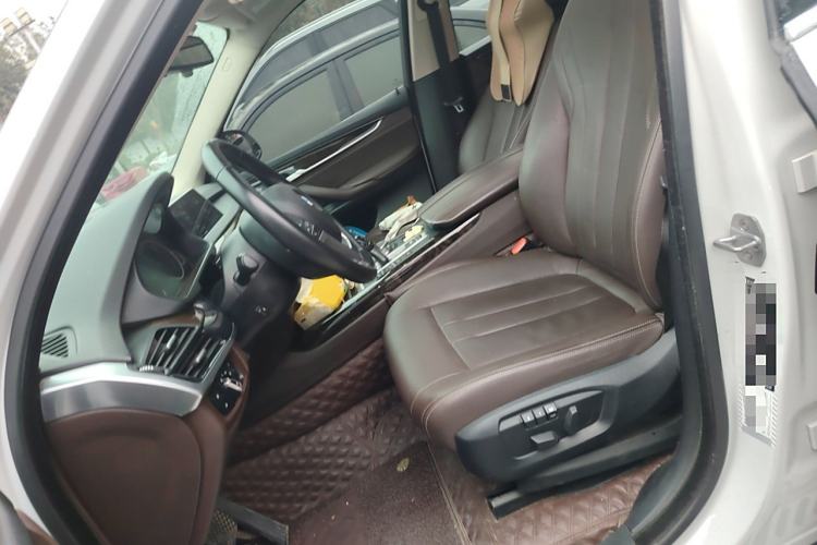 Used BMW X5 2018 xDrive28i Left Front Seat
