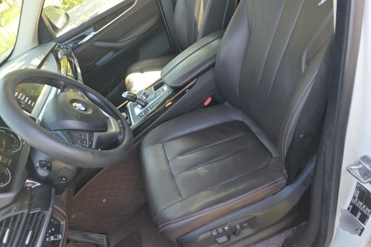 Used BMW X5 2018 xDrive28i Left Front Seat