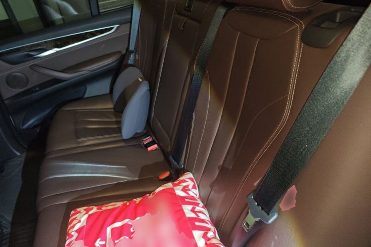Used BMW X5 2018 xDrive35i Elegant Edition Left Rear Seat