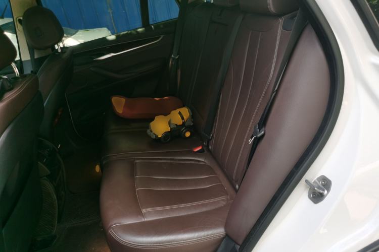 Used BMW X5 2018 xDrive28i Left Rear Seat