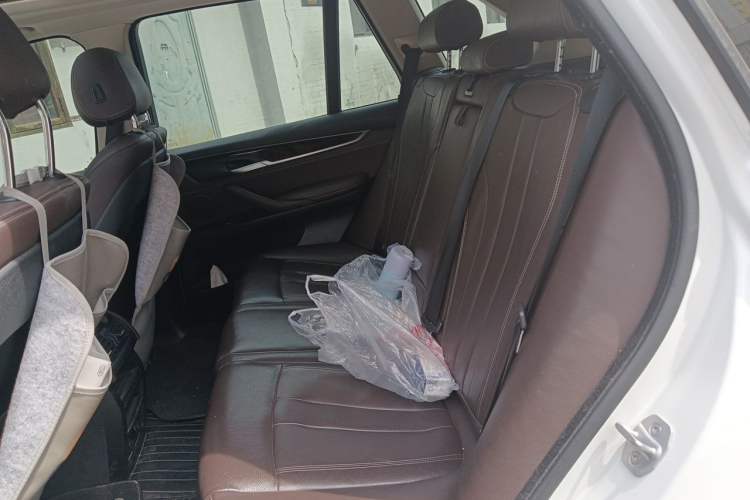 Used BMW X5 2018 xDrive28i Left Rear Seat