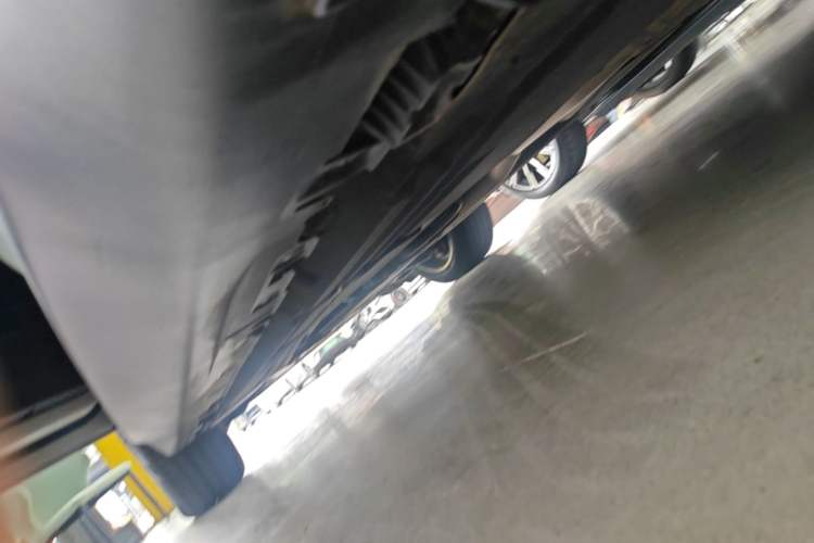 Used BMW X5 2018 xDrive35i Elegant Edition Left Side Sill