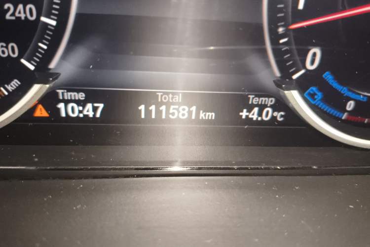 Used BMW X5 2018 xDrive35i Base Model Middle East Odometer Close Up
